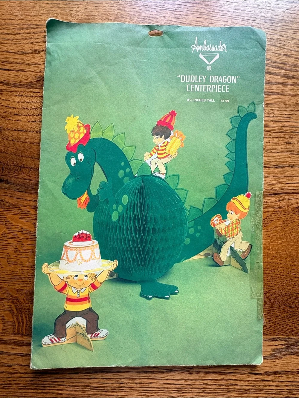 VTG Ambassador Cards Dudley Dragon Dragon Party Centerpiece-8.5 inches